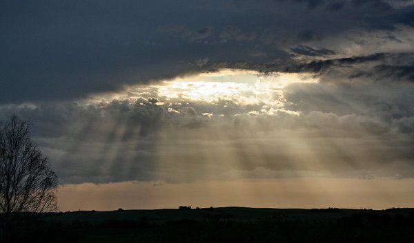 Wolkenbruch Sonnenschein Licht Wandbild