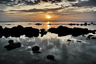 Felsen im Wasser Wandbild