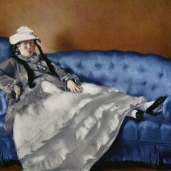 Edouard-Manet-Portraet-der-Frau-Manet-auf-blauem-Sofa