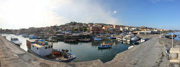 Aci Trezza