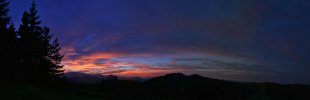 Leuchtender-Abendhimmel