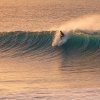 Surfer-Rote-Welle_2