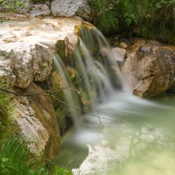 Bergquell-Wasser