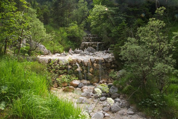 Gestufter Wasserfall Wandbild