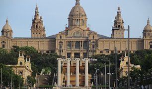 Palast mit Saeulen Wandbild