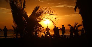 Menschen am Meer Wandbild