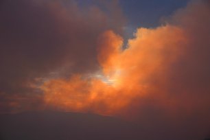 Orange Wolken Wandbild