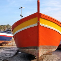 Rotes-Fischerboot