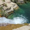 Wasserfall-am-Bergsee