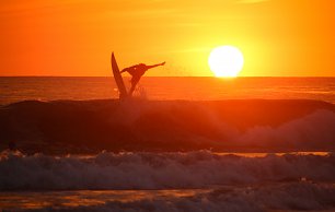 Gewagter Surf Move Wandbild