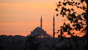 Moschee unter Orangem Himmel Wandbild