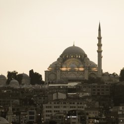 Thronende-Moschee