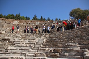 Touristen in Amphitheater Wandbild