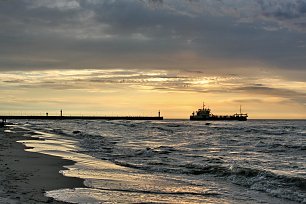 Frachter Schiff Sonnenuntergang Wandbild