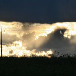 Leuchtende_Wolken-Abendstimmung